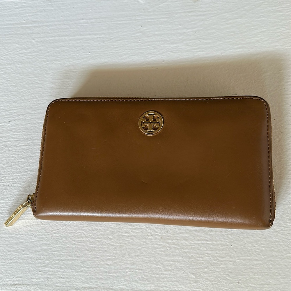 Tory Burch Brown Zipper Wallet